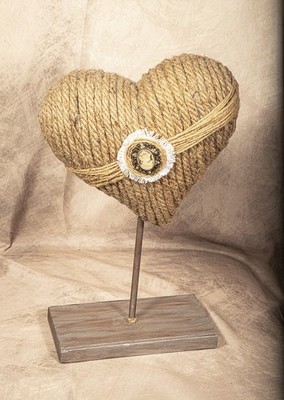 Rope Heart Sculpture Cameo Brooch Rustic Baroque Table Décor Victorian Art Deco
