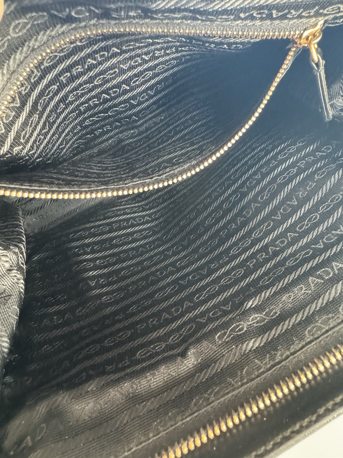 AUTHENTIC PRADA LEATHER HAND PURSE - image 14