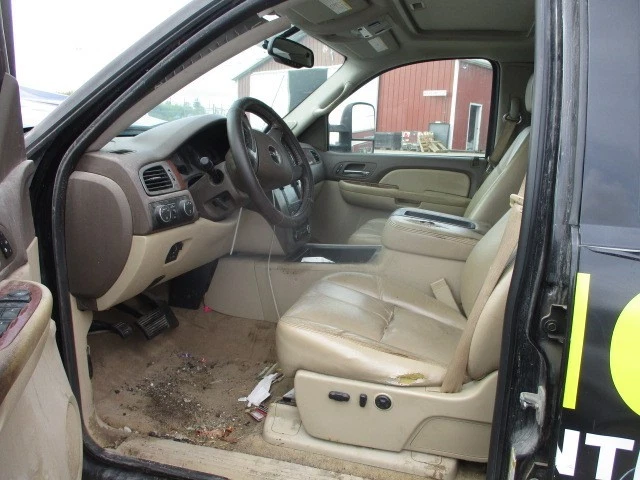 Manija de puerta exterior delantera izquierda usada se adapta a: GMC Sierra 2500 2008 puerta de camioneta delantera Foto 3 de 4