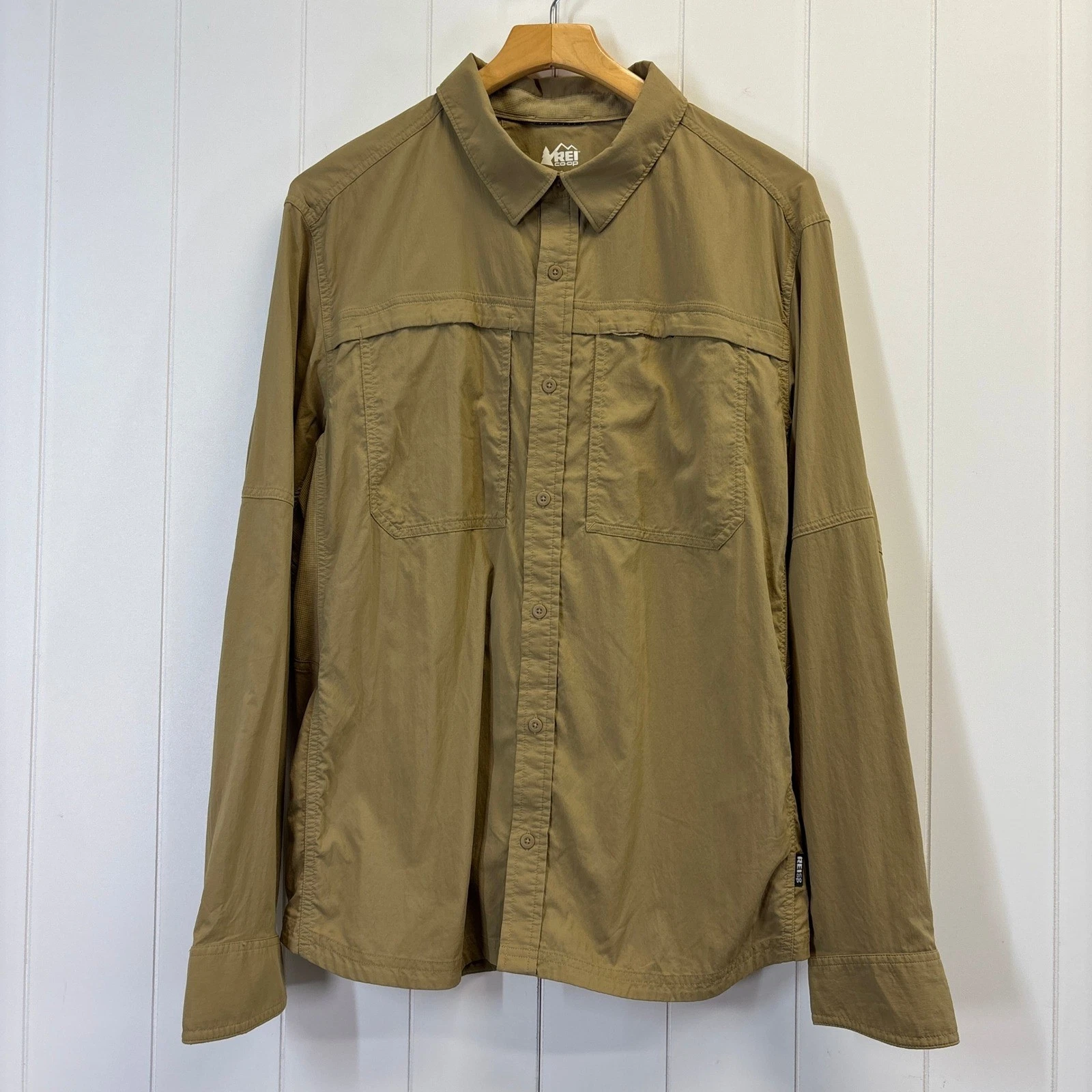 REI Co-op Men Gorpcore Hiking Long Sleeve Vented Button Down Shirt Size L Travel