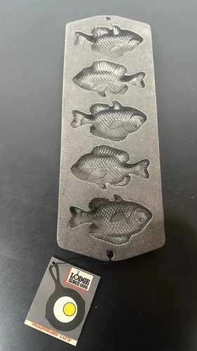 Vintage Lodge Cast Iron Fish Pan Mold – 5 Fish Cornbread Pan