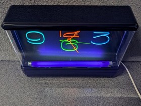 VINTAGE NUON KLOCKS RETRO NEON CLOCK (1988) BLACKLIGHT - WITH ORIGINAL BOX
