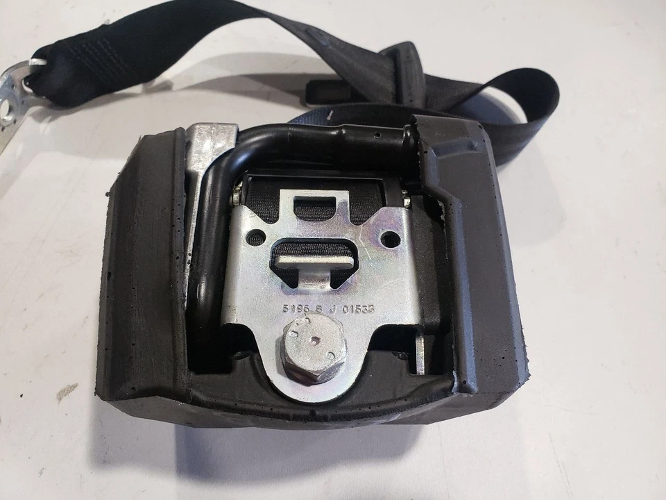 Retractor cinturón seguridad trasero derecho - Audi A4 B8 Premium S-Line 2011 - OEM 8T0857805 Foto 2 de 4