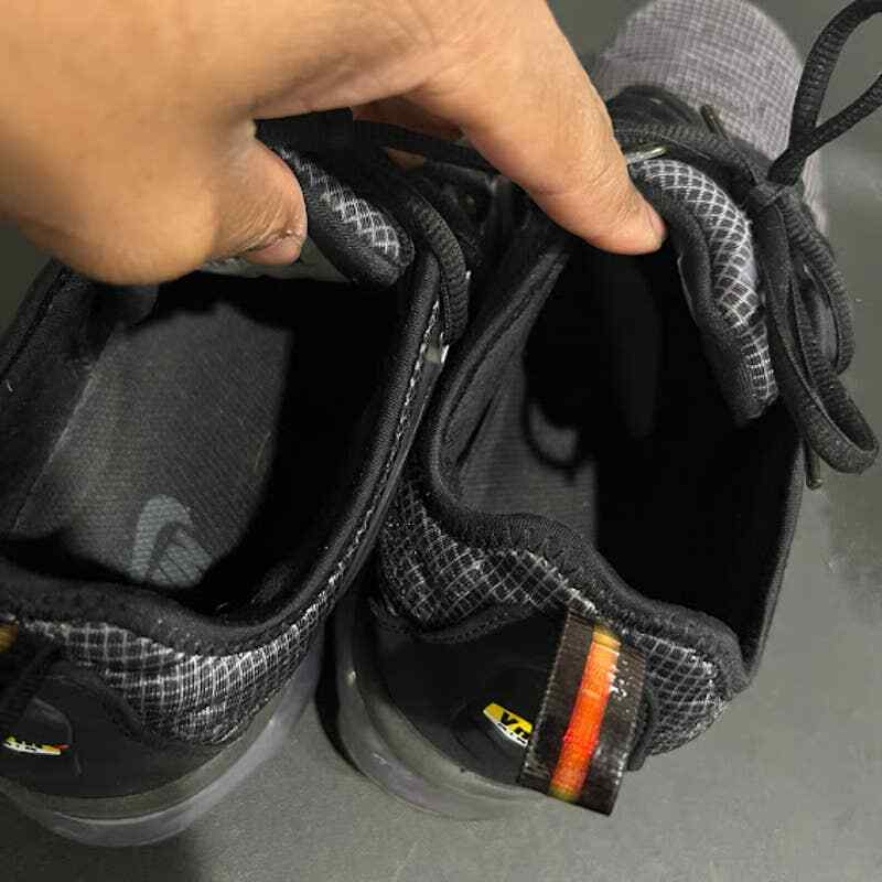 nike vapormax plus megatron