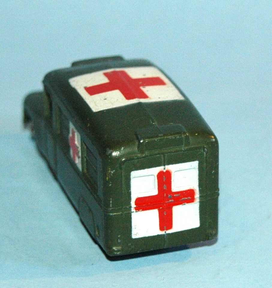 Dinky Toys Meccano Inglaterra Original 30hm Daimler Ambulancia Militar Cruz Roja Foto 4 de 4