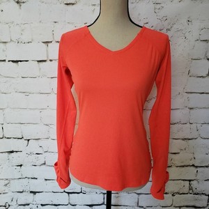 thumb hole t shirts nike