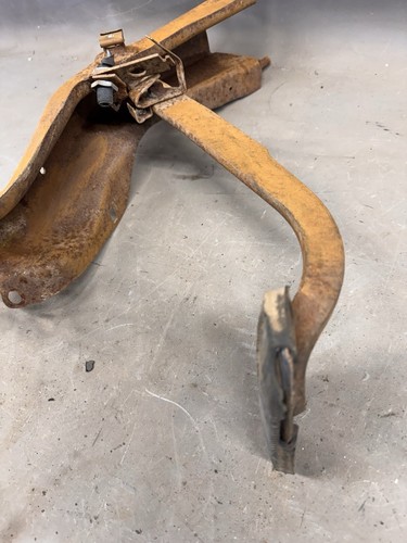 1961-1964 Chevy Impala Belair Automatic Brake Pedal Assembly Biscayne Brookwood - Picture 4 of 8