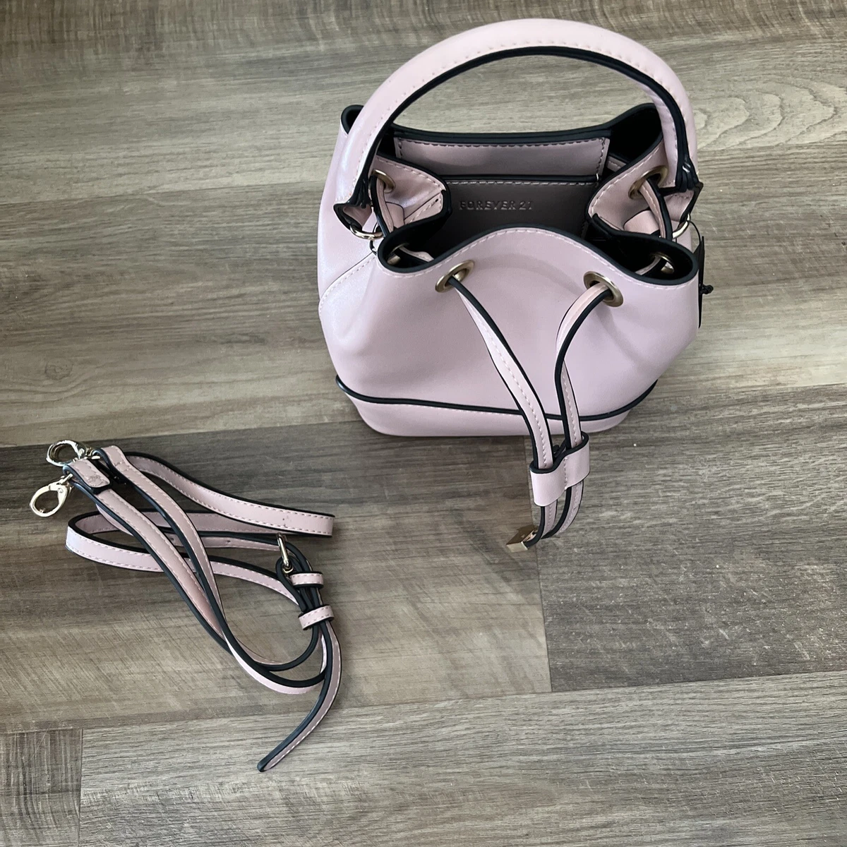 Bucket bag forever 21 hotsell