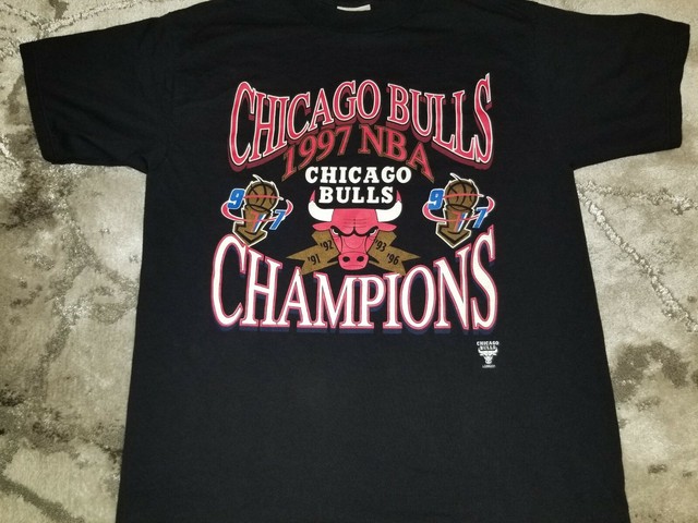 vintage chicago bulls championship shirts