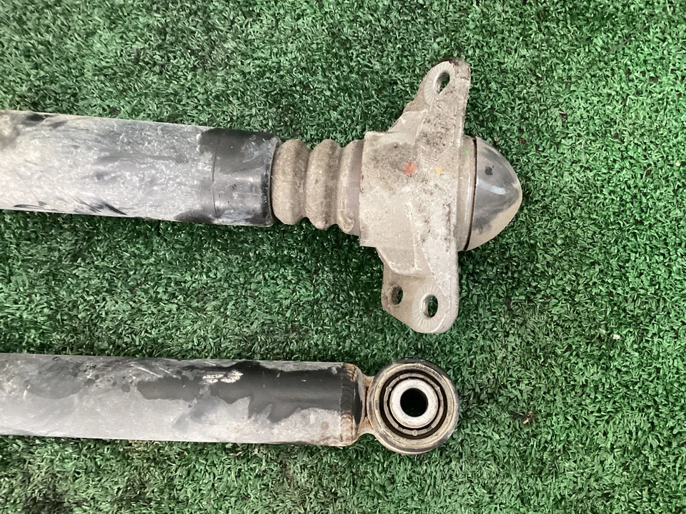 COPPIA AMMORTIZZATORI PER VOLKSWAGEN Maggiolino Serie 5C0512011CJ (11>) - Immagine 2 di 4