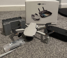 DJI Mini SE Ready to Fly Drone with Controller, Battery Pack and Accessories