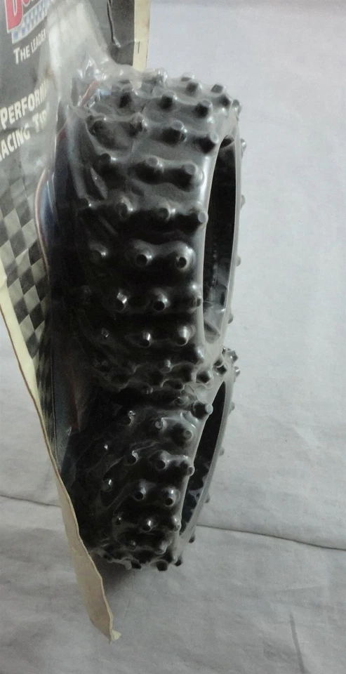 Duratrax Rear (RE) Spike Burns 1/8th Scale Buggy Tires (2pcs) DTXC8210 - Image 2 of 3