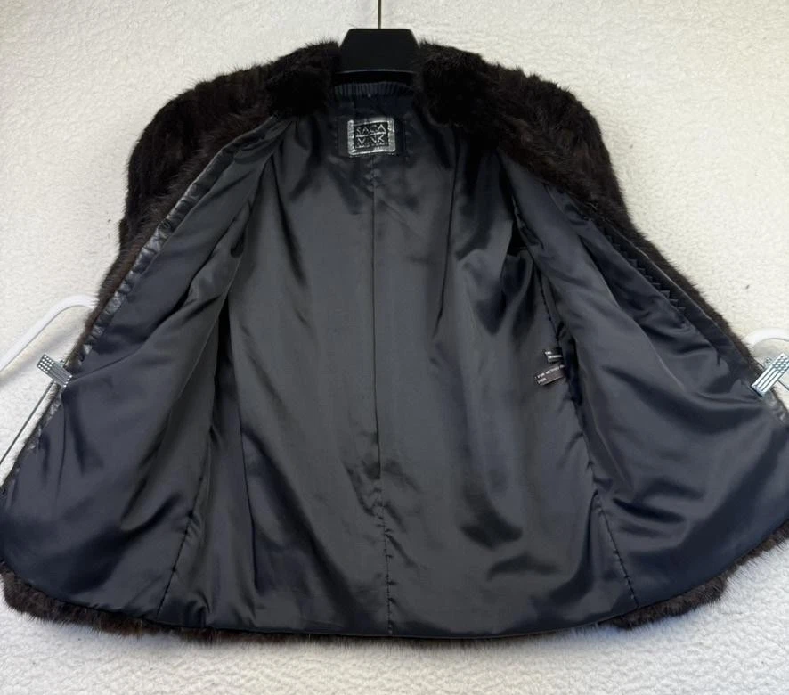 Abrigo de piel SAGA MINK para mujer pequeño marrón caoba gancho ojo forrado chaqueta de lujo Foto 3 de 4