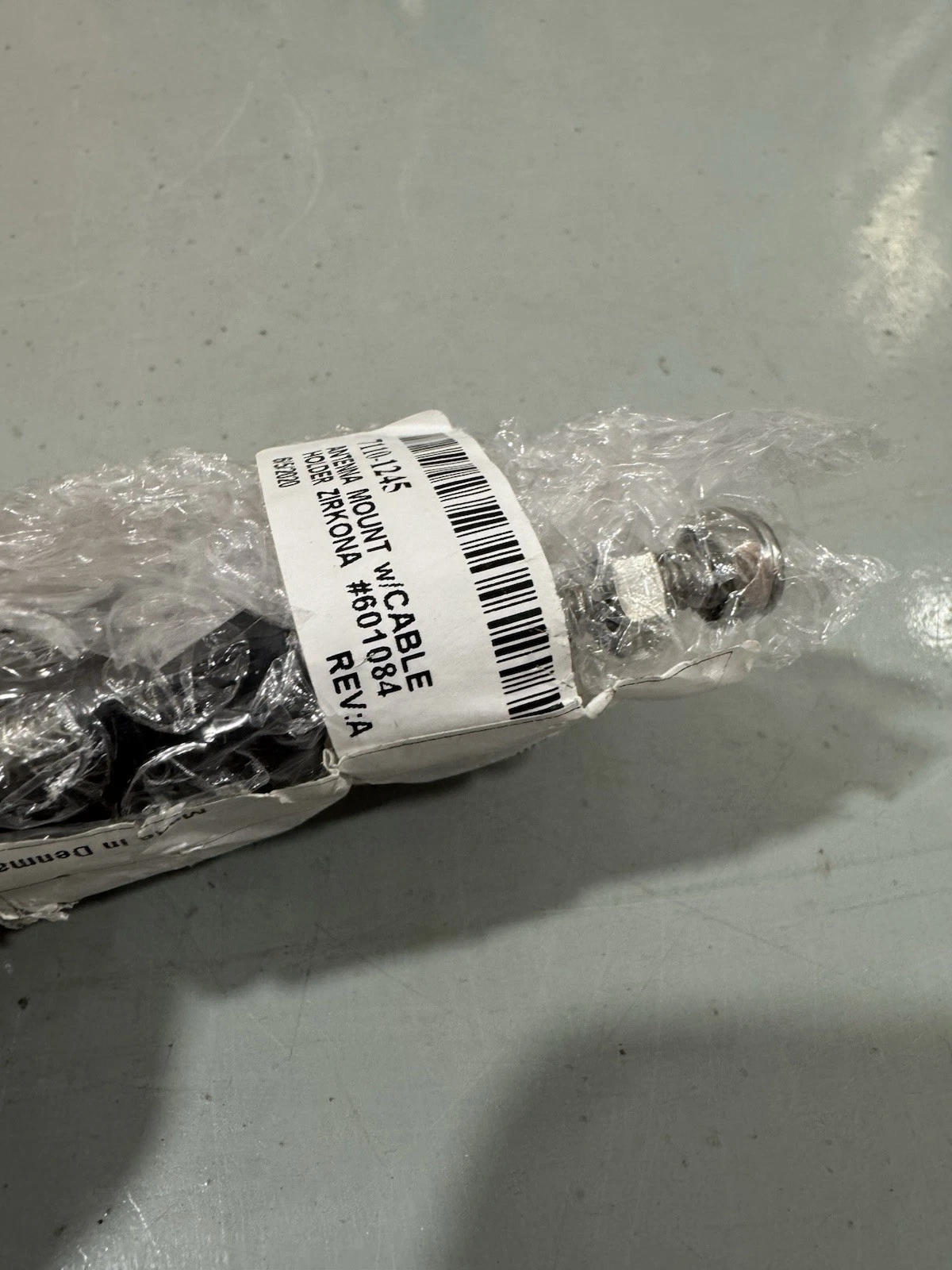 Leica 854615 GPS Antenna Carrier for Safety Railings Brand New 5
