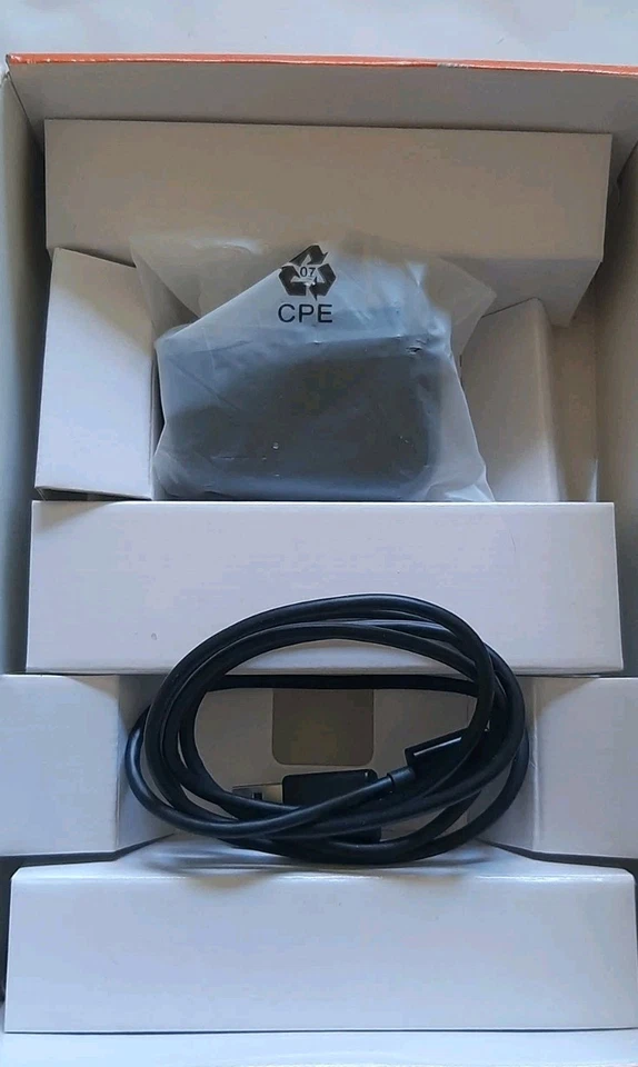 LG G Pad V410 16GB WI-FI + 4G (AT&T) 7"      *** NEW CONDITION *** - Image 2 of 4