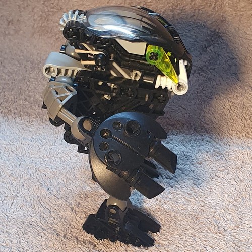 Lego Bionicle Set 8561: Bohrok Nuhvok With Instruction Manual (2002) - Picture 3 of 7