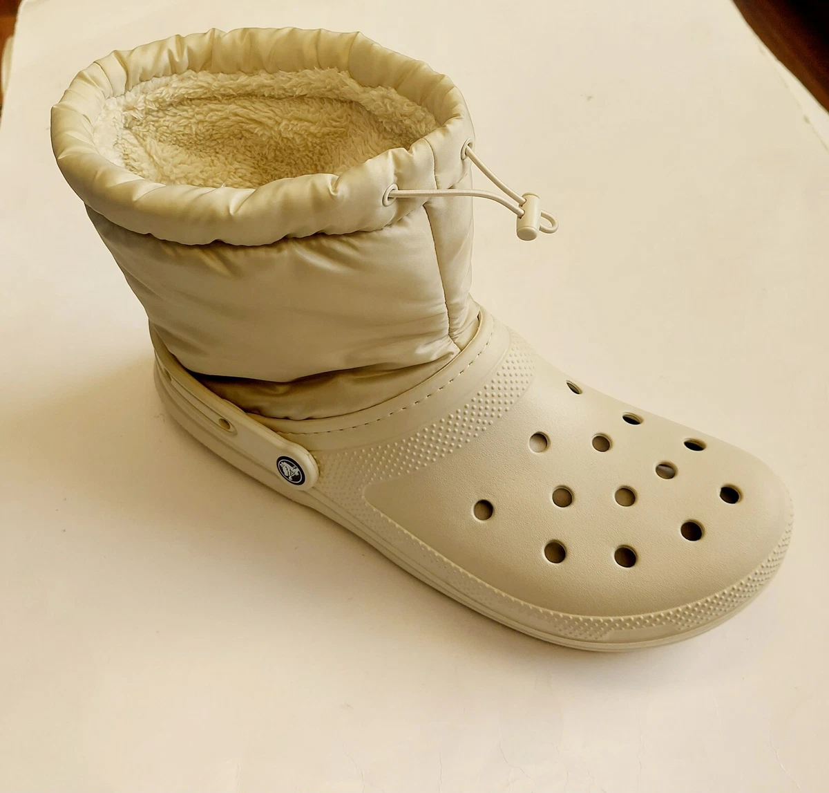 Crocs puff hotsell