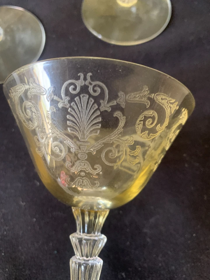 Fostoria Topaz Versailles Etched Small Cordial Glass 5.25" x 3.25" Vintage Rare - Image 3 of 4