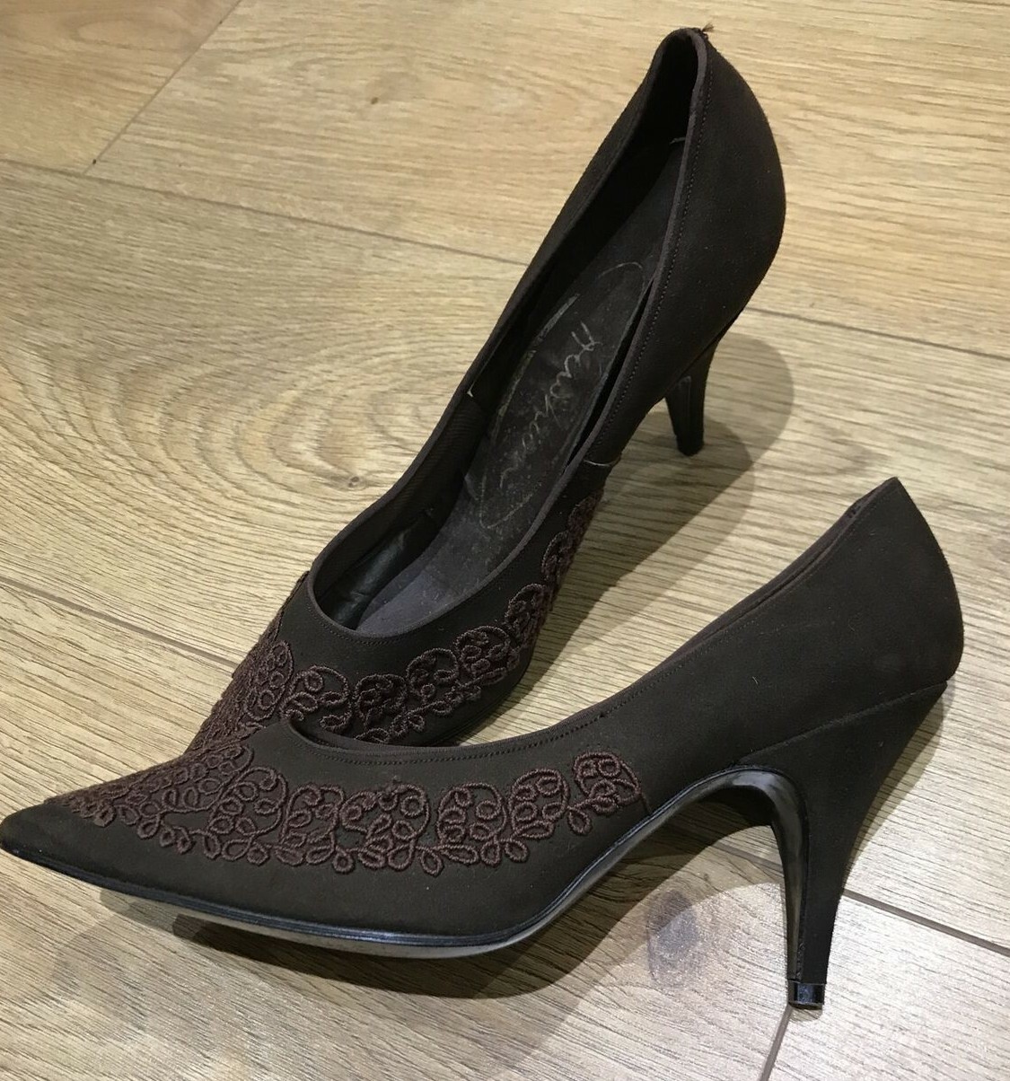 1960s Brown Suede "Fashion" Stiletto Court Shoes, Size 4 UK approx. 3