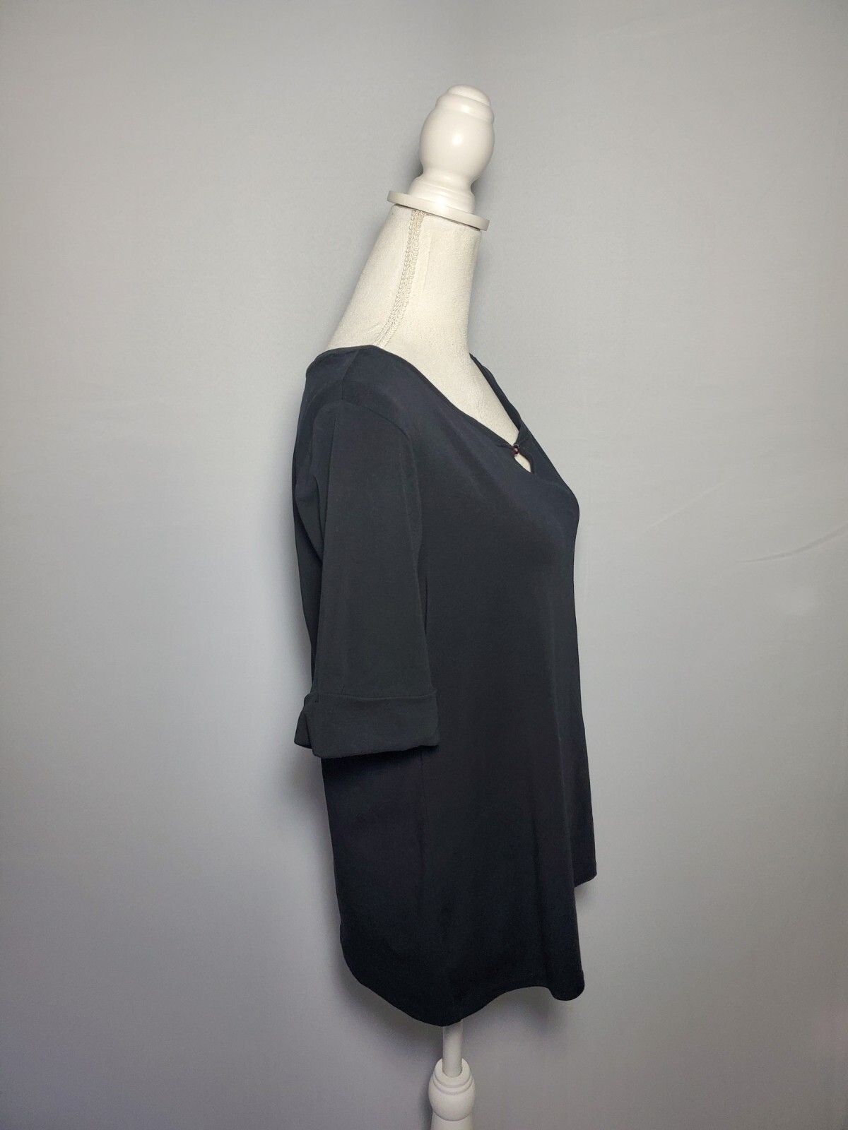 Ellen Tracy Solid Black Top Short Cuffed Sleeves … - image 3