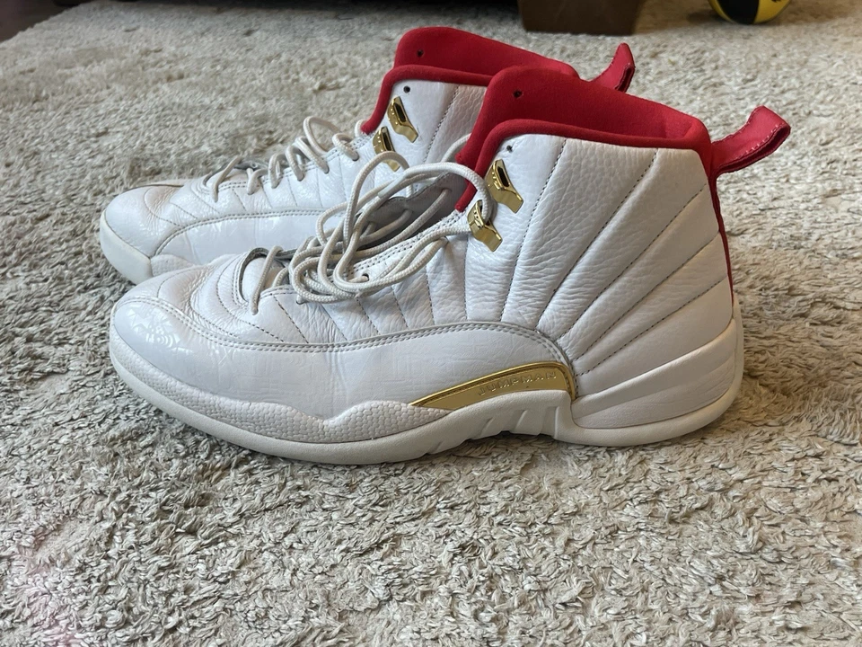 Air Jordan 12 Retro Talla 12 Edición FIBA Foto 3 de 4