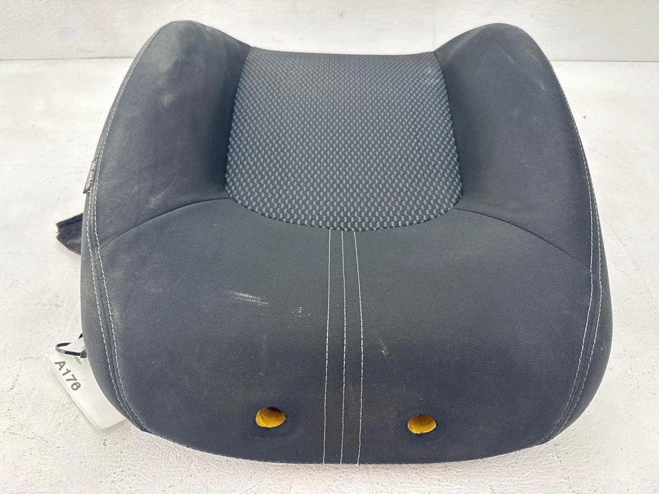 Almofada de assento superior esquerda dianteira Nissan Versa Hatchback 2015 fabricante de equipamento original - Imagem 4 de 4