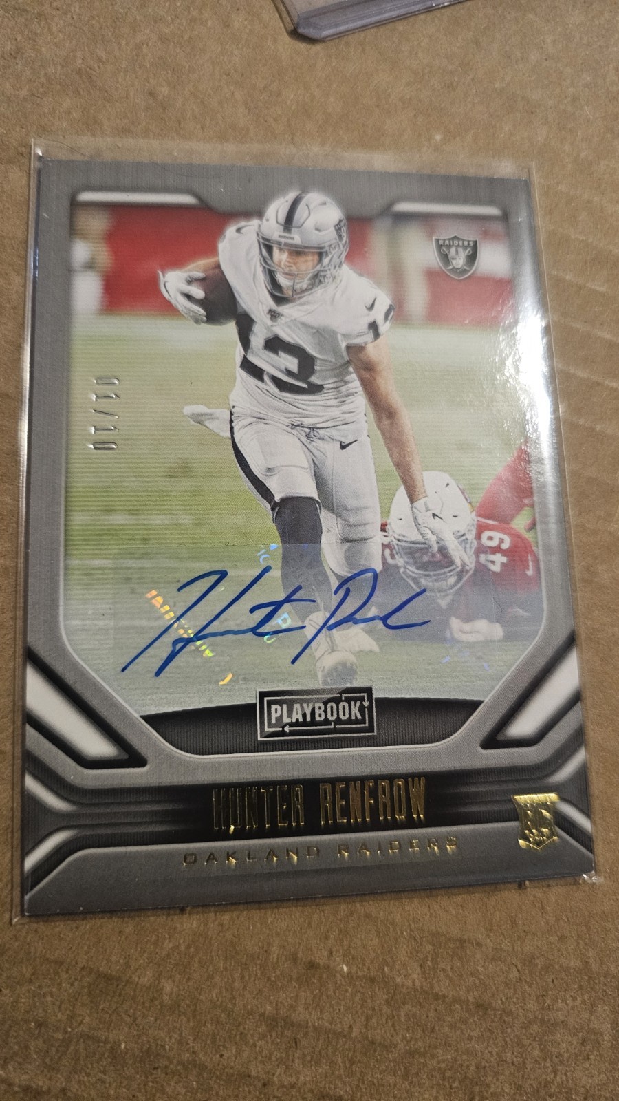 2019 Panini Playbook - Rookies Signatures Hunter Renfrow #124 /10