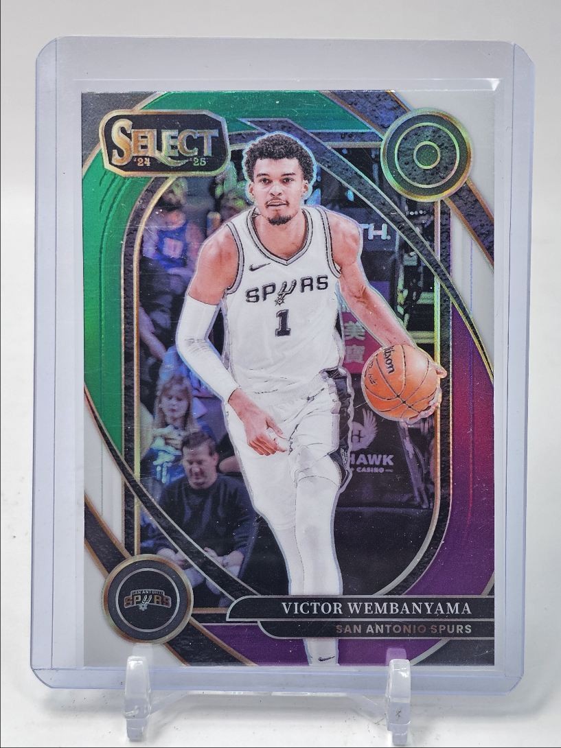 VICTOR WEMBANYAMA 2024-25 SELECT COURTSIDE GREEN WHITE PURPLE Q5690