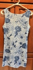 Women  s Blue Floral Summer Dress With Back V Neck Knee Length Size Small