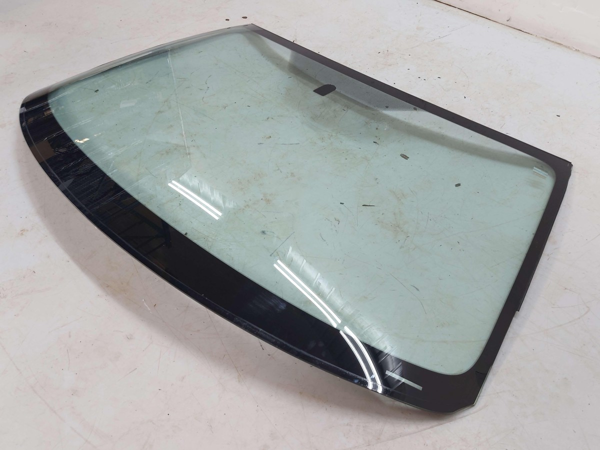 09-11 Nissan GTR GT-R R35 Windshield Window Glass 72700JF30A