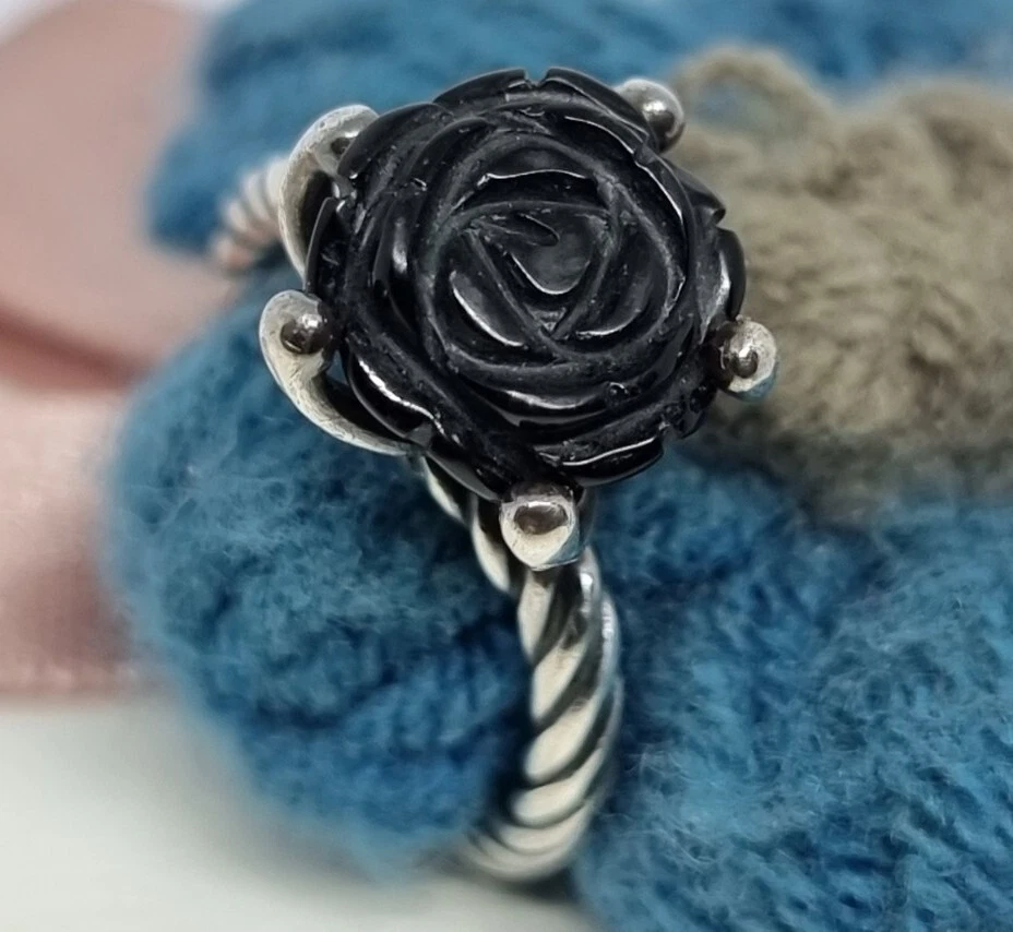 Disney Maleficent Inspired Rose Ring Black Rhodium 1/4 CTTW | Enchanted  Disney Fine Jewelry