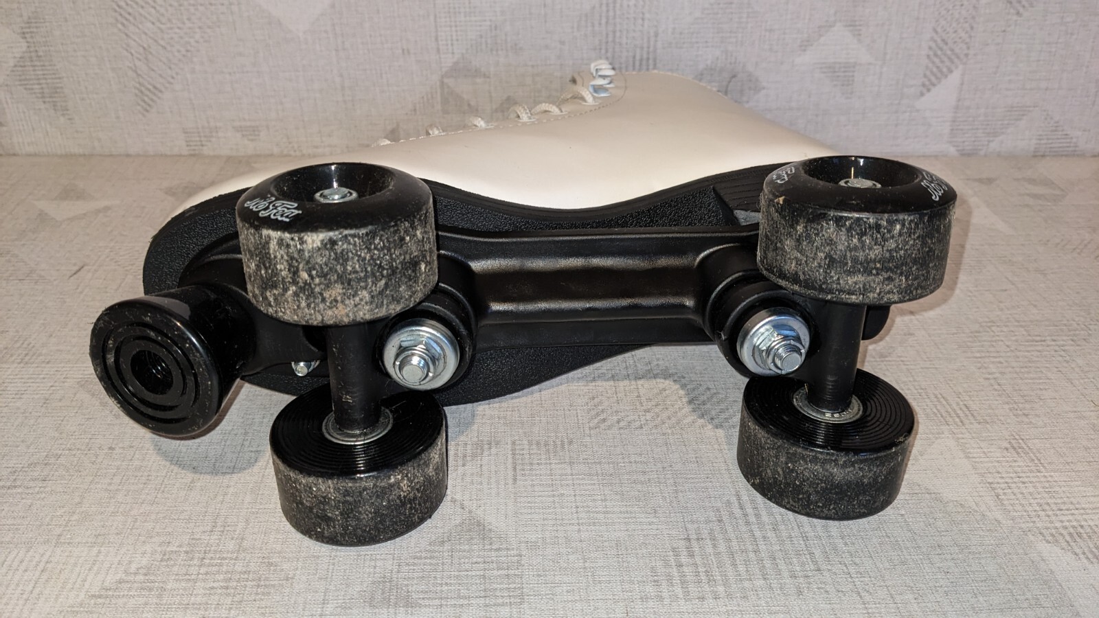 No Fear Roller Skates Classic Lace Up Size UK 7 eBay