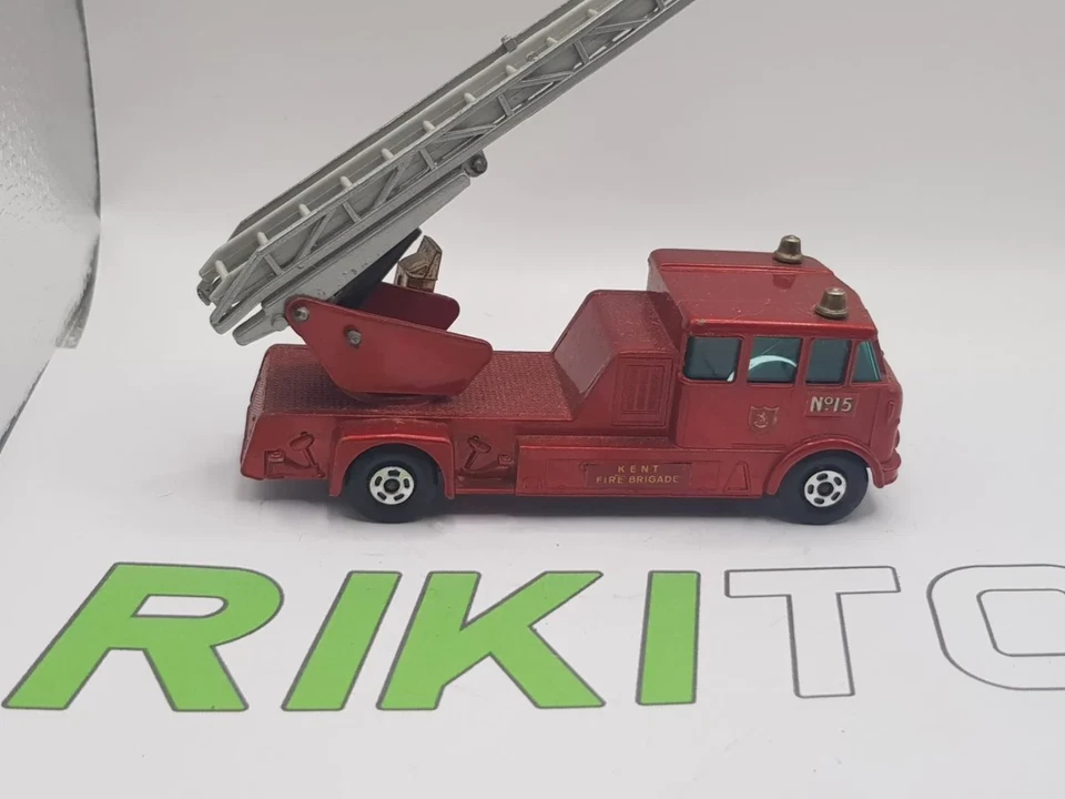 K15 Merry Weather Fire Matchbox 1/50 - Immagine 2 di 2