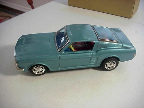 TAIYO JAPAN TIN Bump n go 1965 MUSTANG 
