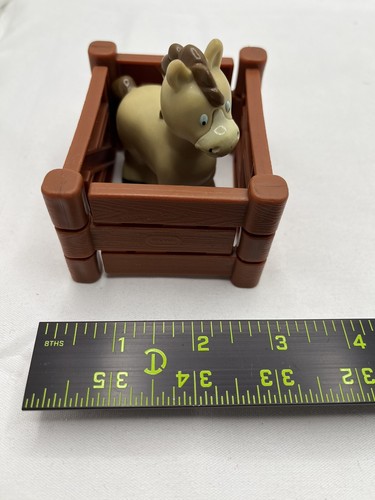 Little Tikes Chunky Farm Animal Horse with Brown Barn Fence Corral Lot