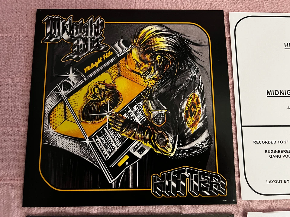 Midnight Dice / Hitter ‎- Midnight Hits - Yellow with Grey & Black Splatter - 7" - Bild 2 von 4