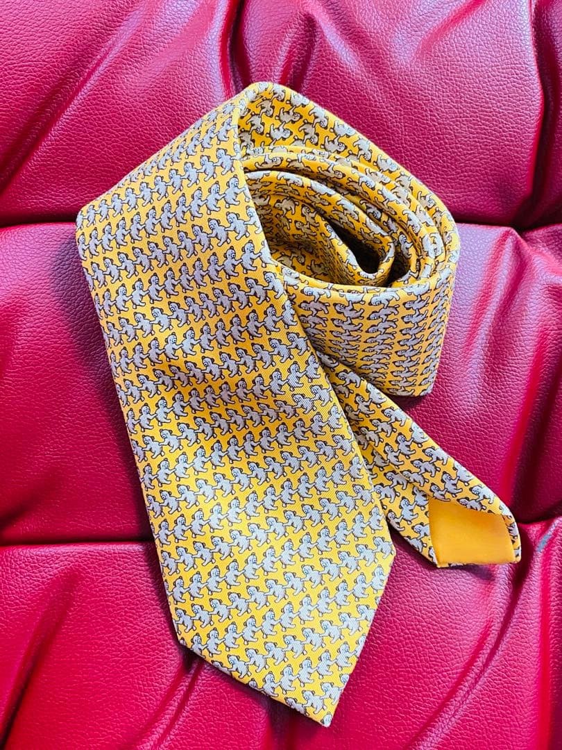 Hermès silk tie with bear pattern - image 1