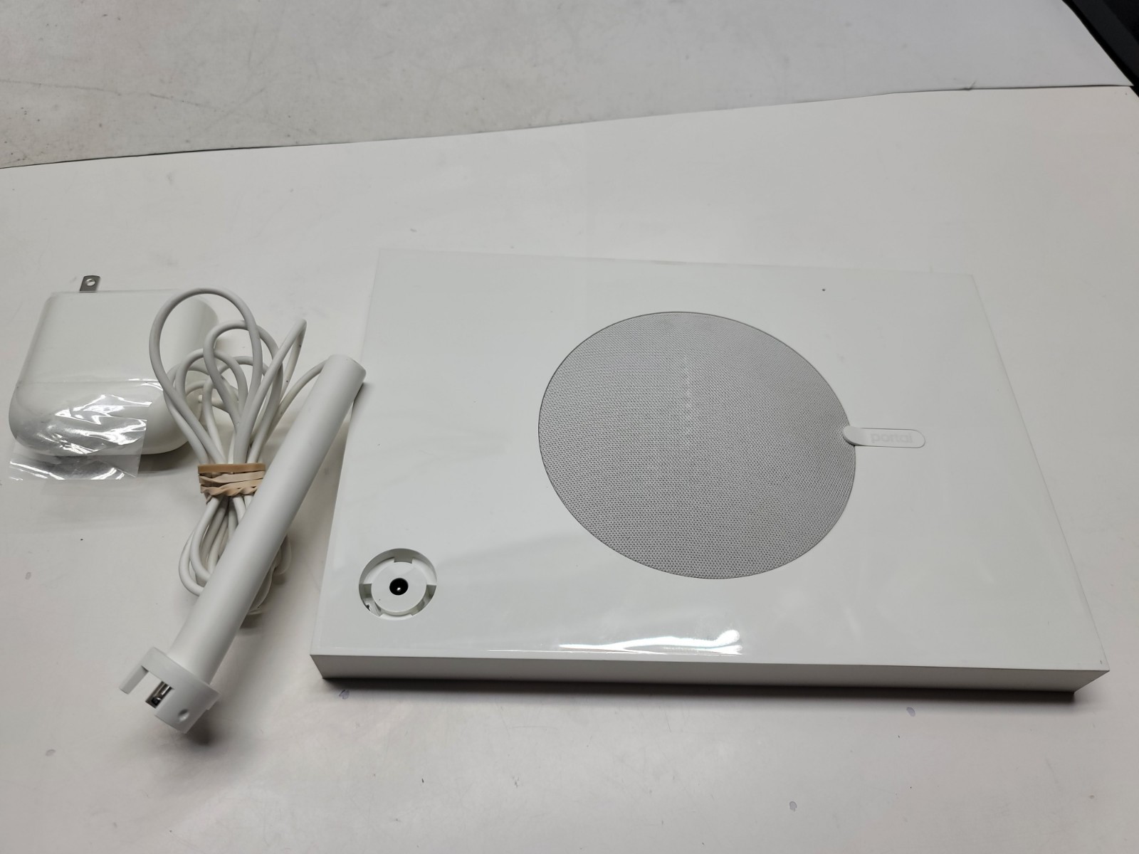 Meta Facebook Portal WD50JM Smart Video Speak Calling 10” Display White 2nd Gen 