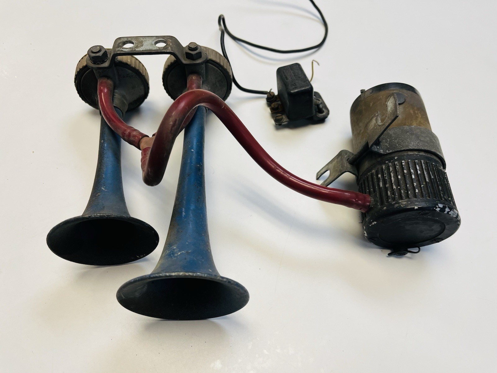VINTAGE AIR HORN FIAMM TA/0 SERIE 2000 COMPRESSOR MC/O  FERRARI ALFA LAMBORGHINI