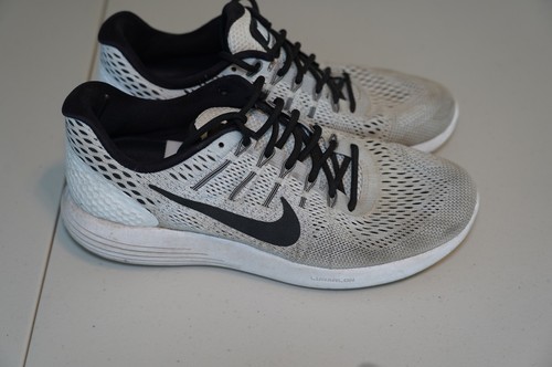 Nike Lunarglide 8 Hellgrau/Schwarz. herren 9,5