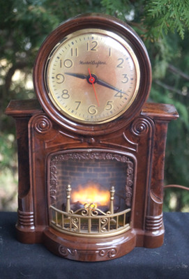 レトロ 置き時計 CRAFT-ART 教会モチーフ ライト付き インテリア Vintage 1960s Mastercrafters 272 Animated Fireplace Novelty Clock