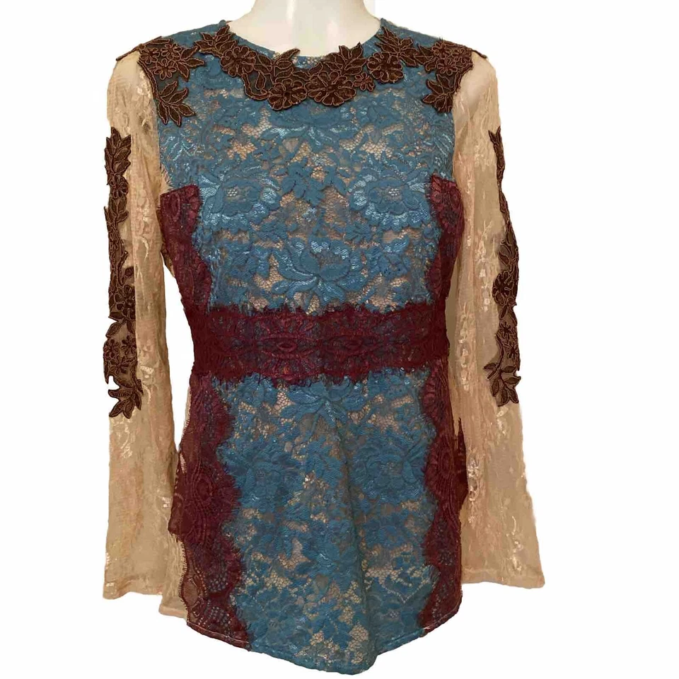 Top Sundance para mujer bordado de encaje con camiseta sin mangas sedosa debajo manga larga talla P4