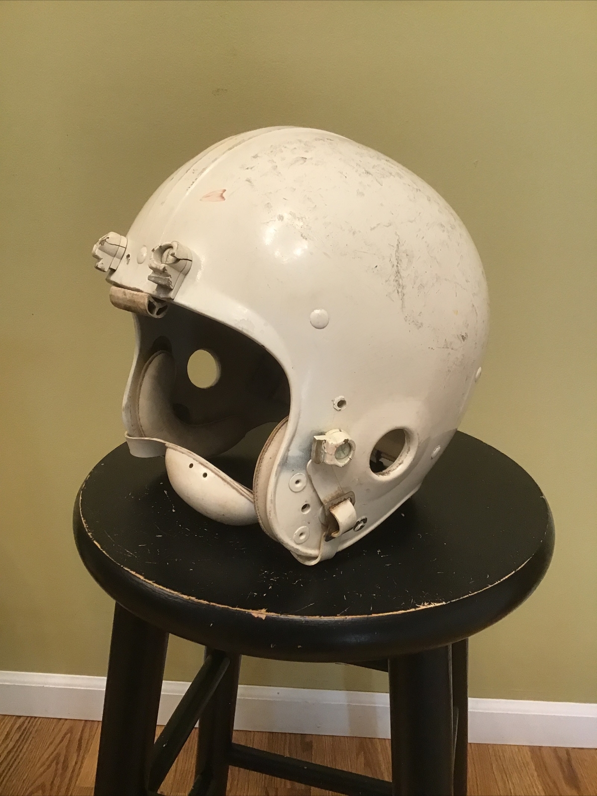 Vintage Marietta Suspension Football Helmet Sz 6 7/8 w/chinstrap