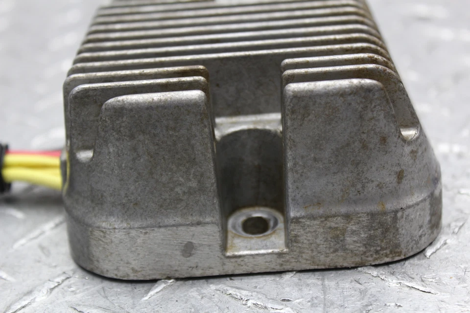 2010 POLARIS SPORTSMAN 850 TOURING EFI EPS RECTIFIER VOLTAGE REGULATOR 4011636 - Image 2 of 4