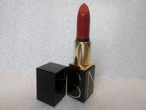 nars intrigue lipstick
