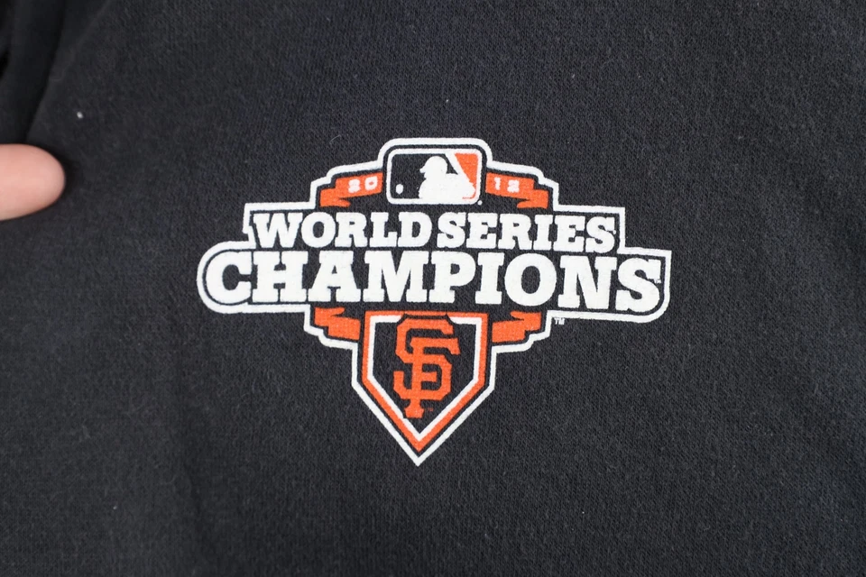 Majestic Mens XL Faded 2012 World Series Champs San Francisco Giants Hoodie - Image 4 of 4