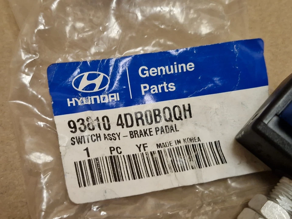 Kia Soul Sportage Brake Light Switch 938104DR0BQQH 93810-4DR0B Genuine New OEM - Image 4 of 4