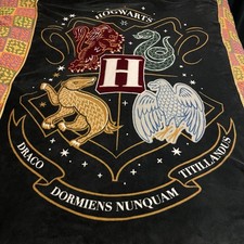 Harry Potter Wizarding World Hogwarts Crest Plush Fleece Throw Blanket Gold Trim