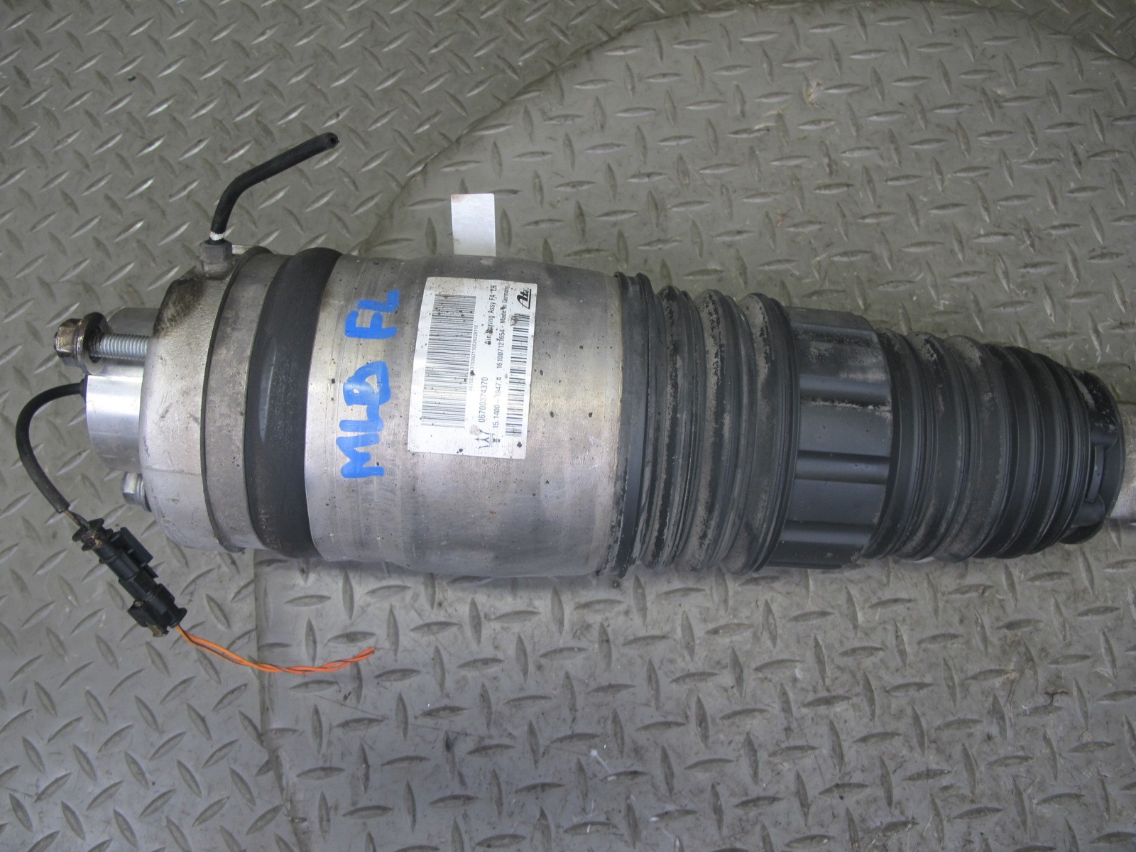 2017-2020 MASERATI LEVANTE M161 AWD FRONT LEFT AIR STRUT SHOCK ABSORBER 94K
