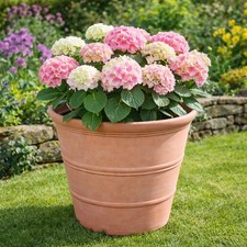 JSH GARDEN PLANTER Rustic Terracotta Effect Recycled Plastic 41L 47cm Patio Pot